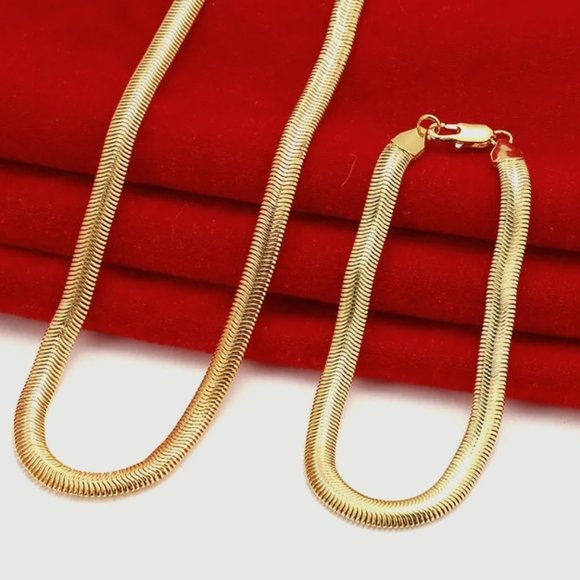 6mm Wide 18K Yellow Gold 20 Inch Herringbone Necklace and 8 inch Bracelet - Picture 2 of 6